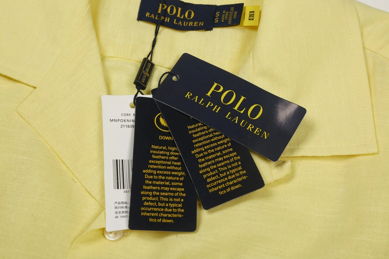 P230 White background picture [High-end quality] Style number: 25055# Color: Navy blue/off-white/ice blue/light pink/chicken yellow/khaki Size: S to XL - Ralph Lauren/Ralph Lauren 25SS Summer popular high-quality old money style Cuban collar pocket style short-sleeved linen couple shirt - originality restoration 95% cotton blended bamboo linen pre-car wash treatment tight and soft texture ✅ - 100% restored workmanship Complete professional shirt with embedded clips in bifurcated sleeves, top button earrings ✅ - Custom dyed original pearlescent white buttons with different sizes ✅ - Special shaped chiffon foil inside the collar door tube, which is not easy to deform and pull ✅ - Ralph Lauren/linen pocket style short-sleeved shirt. It is different from the classic style and has a niche style. It perfectly combines comfort and high-end. An indispensable piece in summer. It is both cool and textured. It is the king of ins style with every snap. It can be used for commuting and vacationing. There’s no pressure to switch between different styles, and the classics never go out of style.